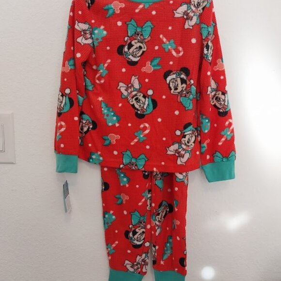 Disney: Minnie Mouse Christmas Pajamas - Picture 4 of 11